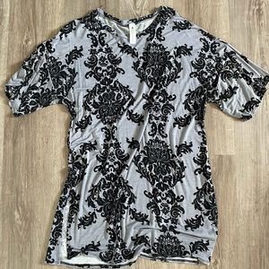 Damask Tunic (black and gray)